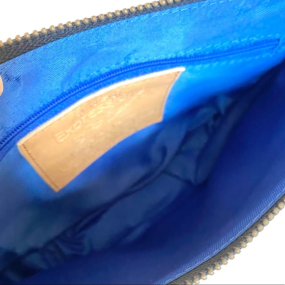 Artistic Expression by Sharif 1827 Floral Hand Painted Leather Purse Wristlet - Picture 4 of 5